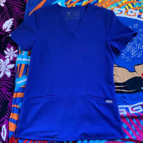 Figs Scrub Top - Picture 1 of 2